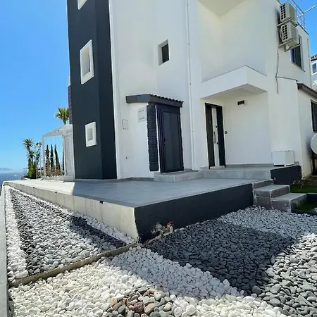 Casa Bonita Ozel Tasarim Luks Holiday home *